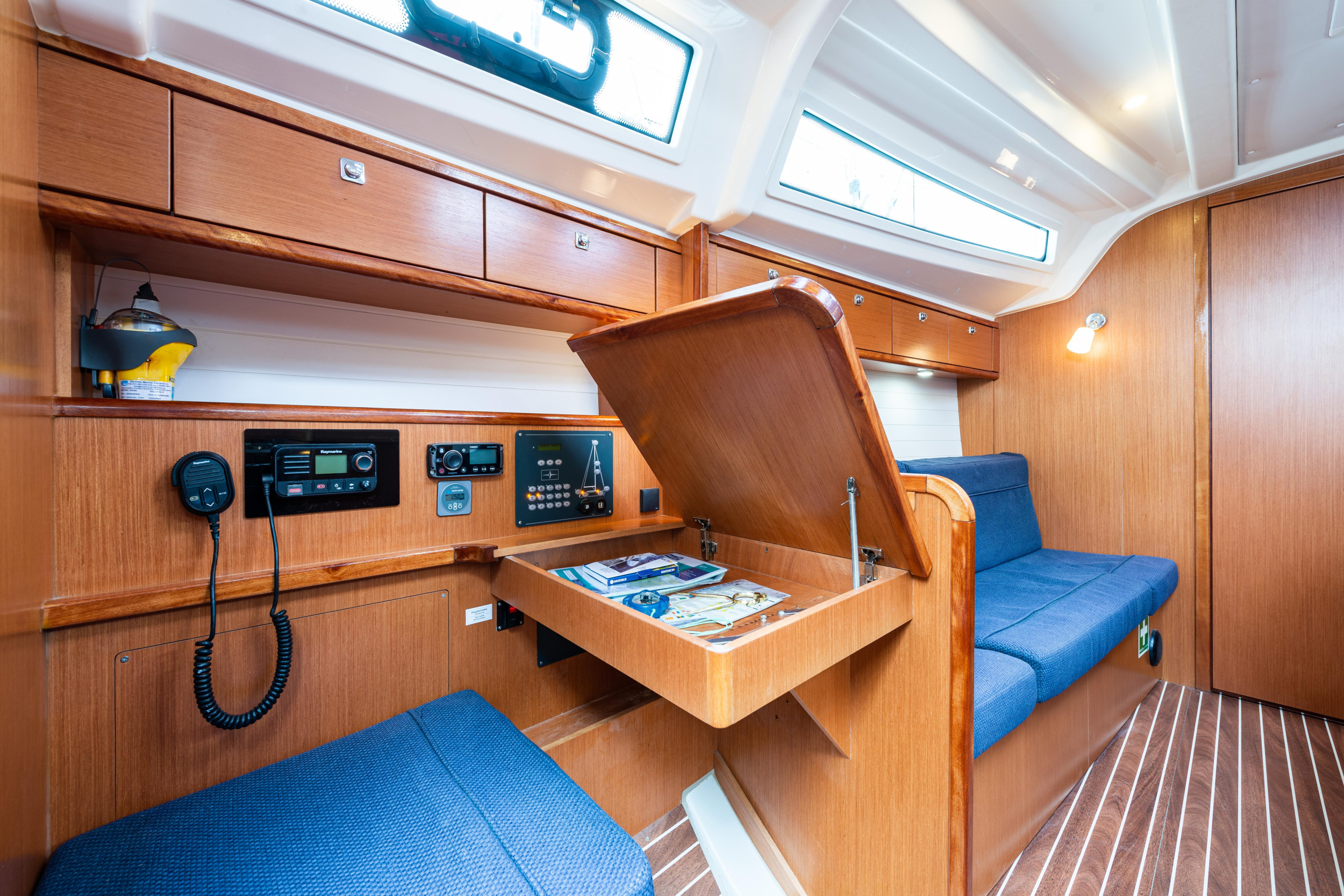 Bavaria 37 — photo 15