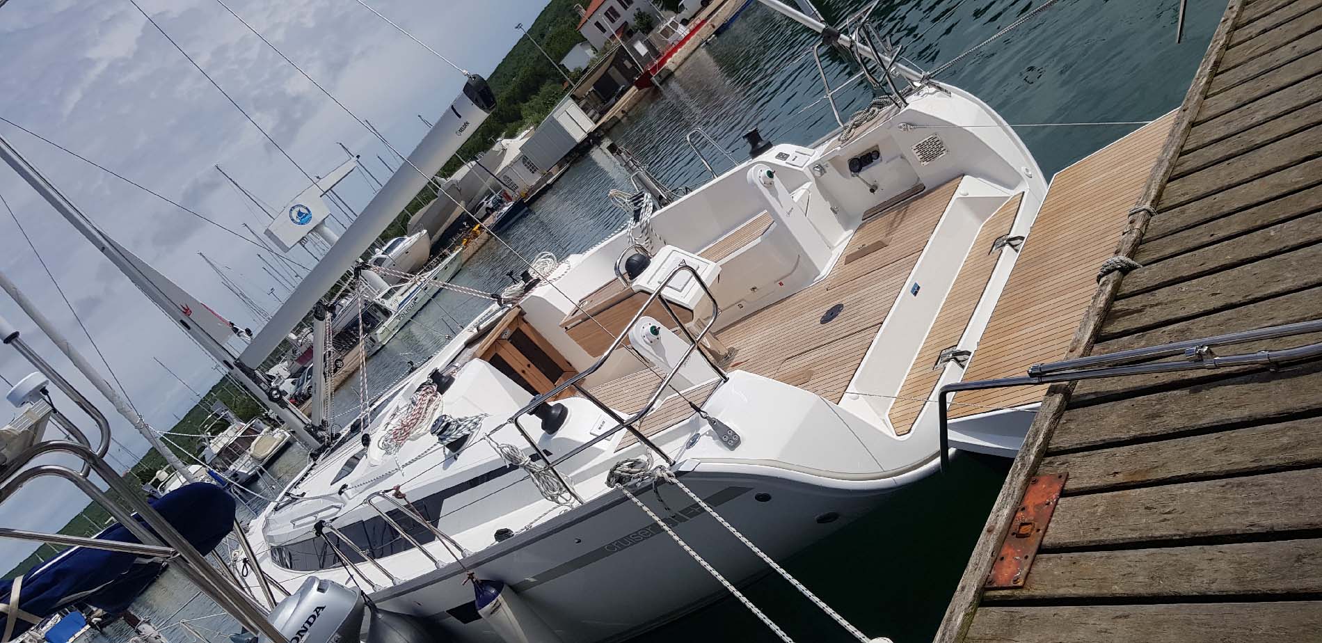 Bavaria 46 — photo 10