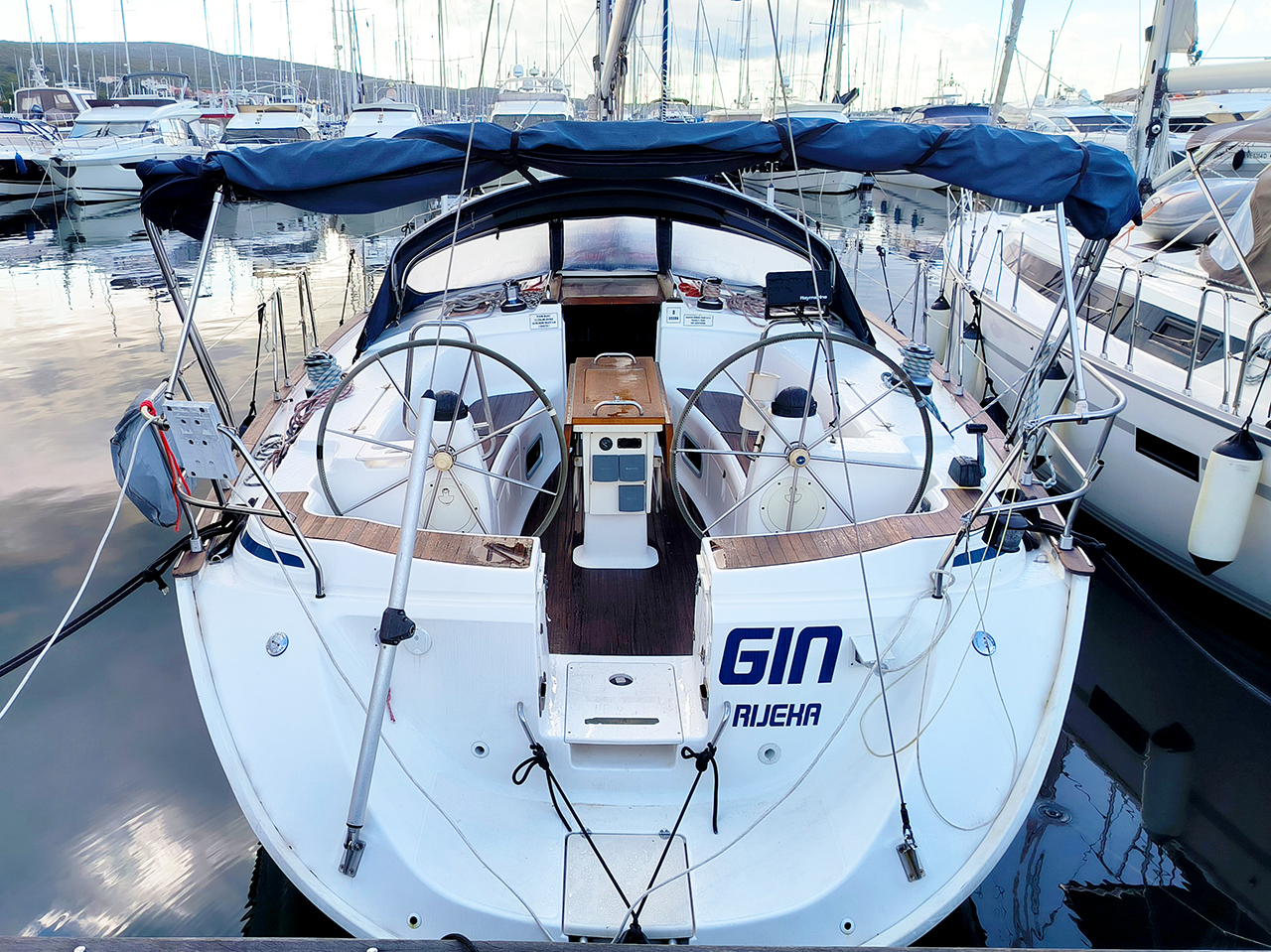 Bavaria 44 — photo 1