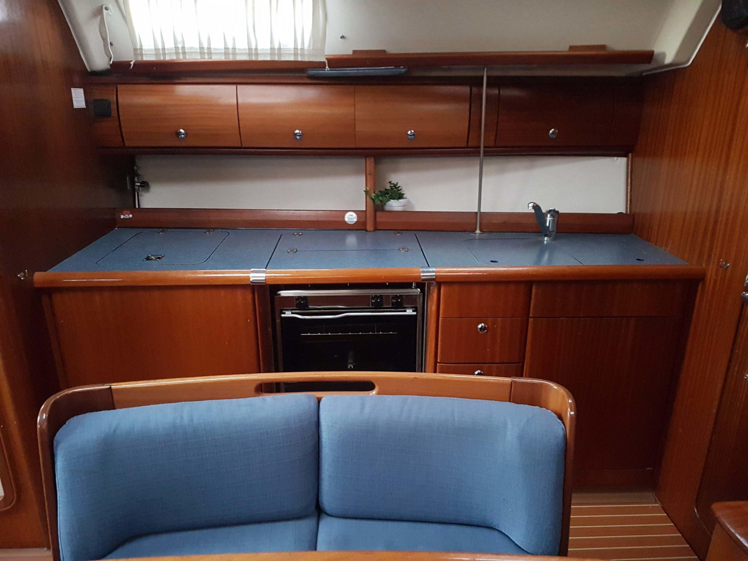Bavaria 41 — photo 13