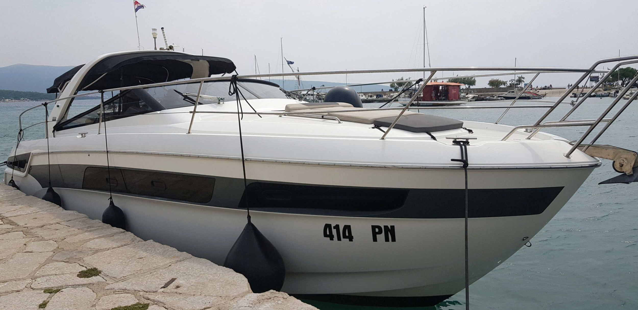 Bavaria Sport 400 — photo 10