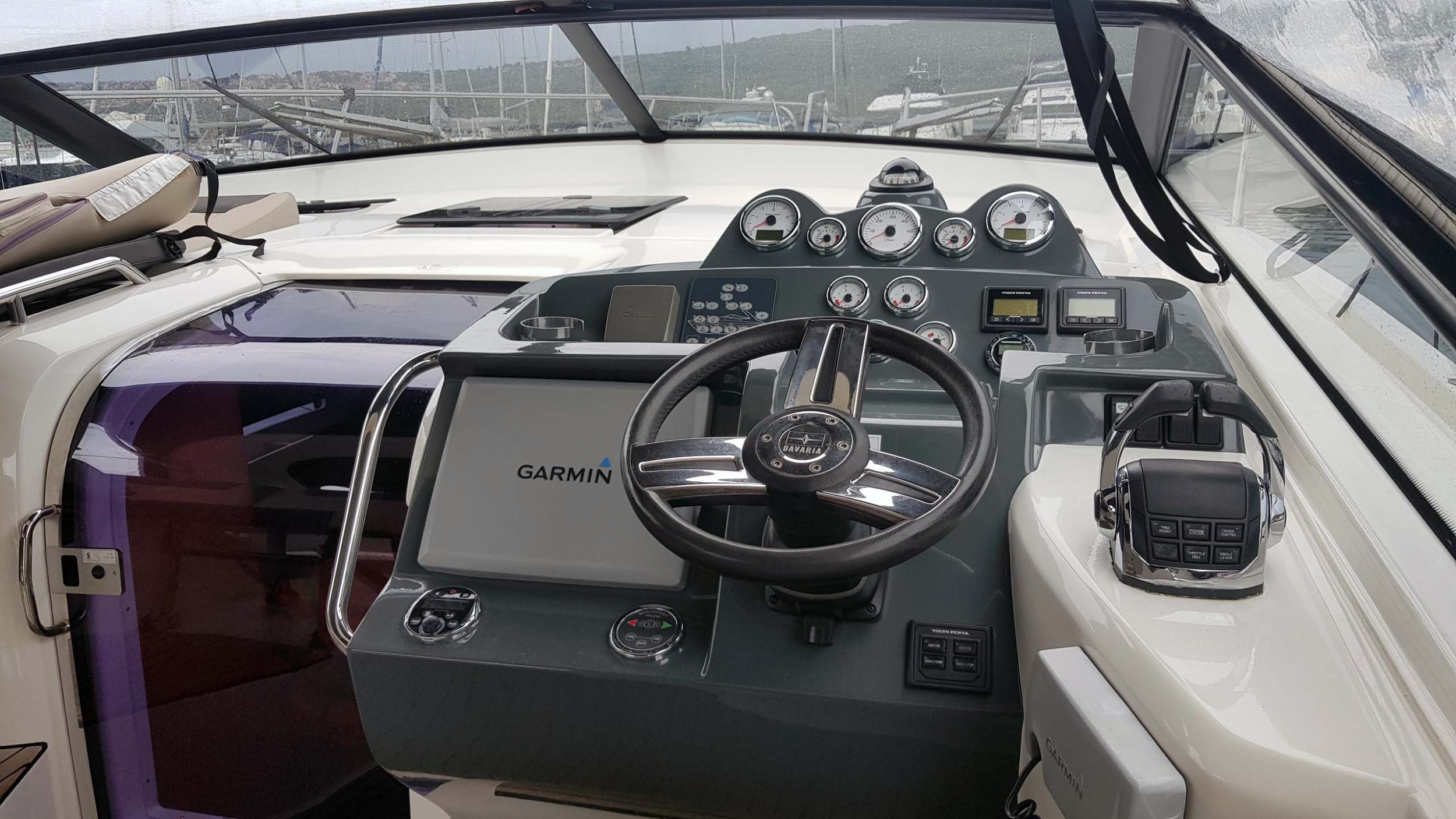 Bavaria Sport 400 — photo 8
