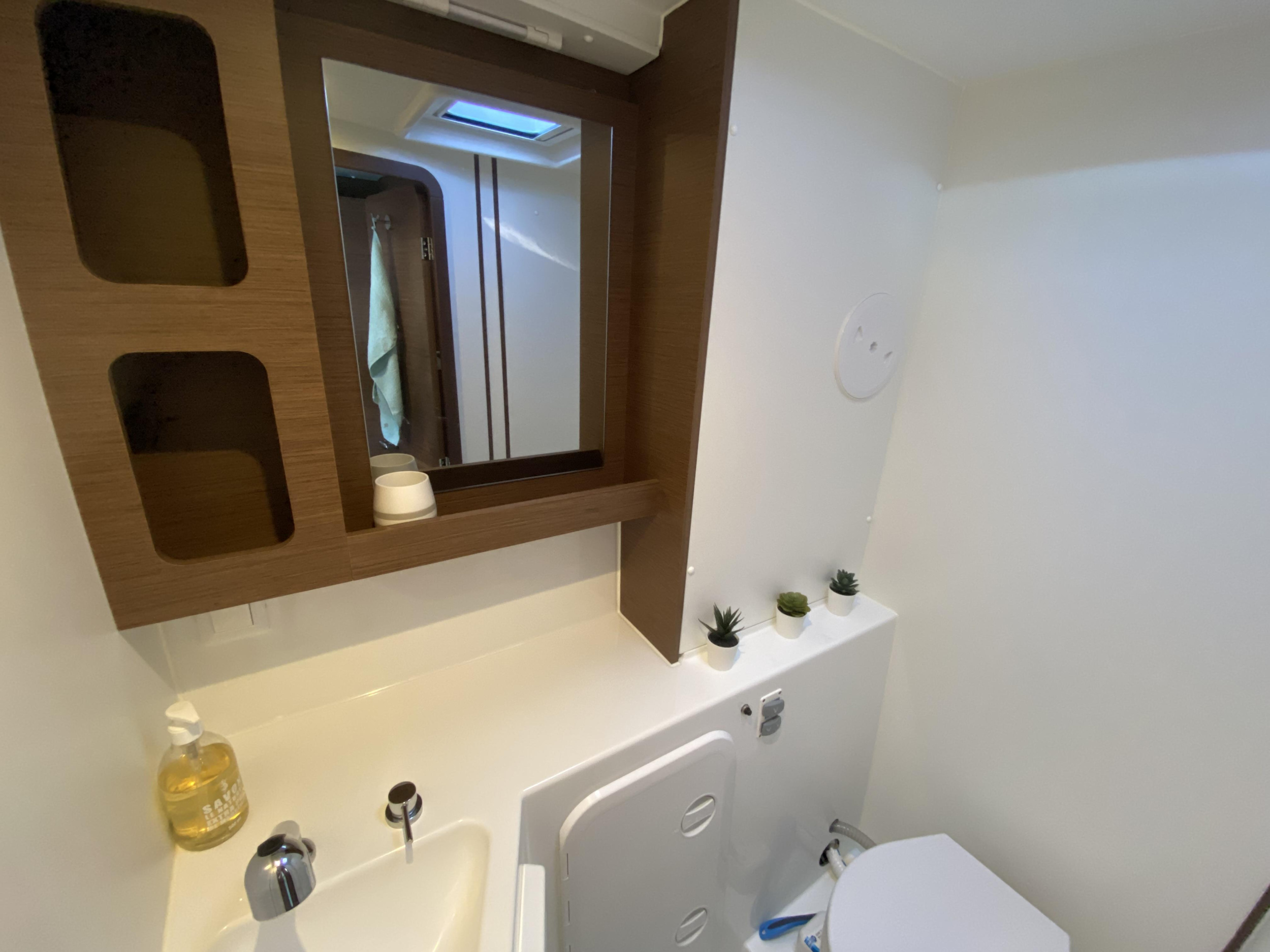 Lagoon 42 — photo 10