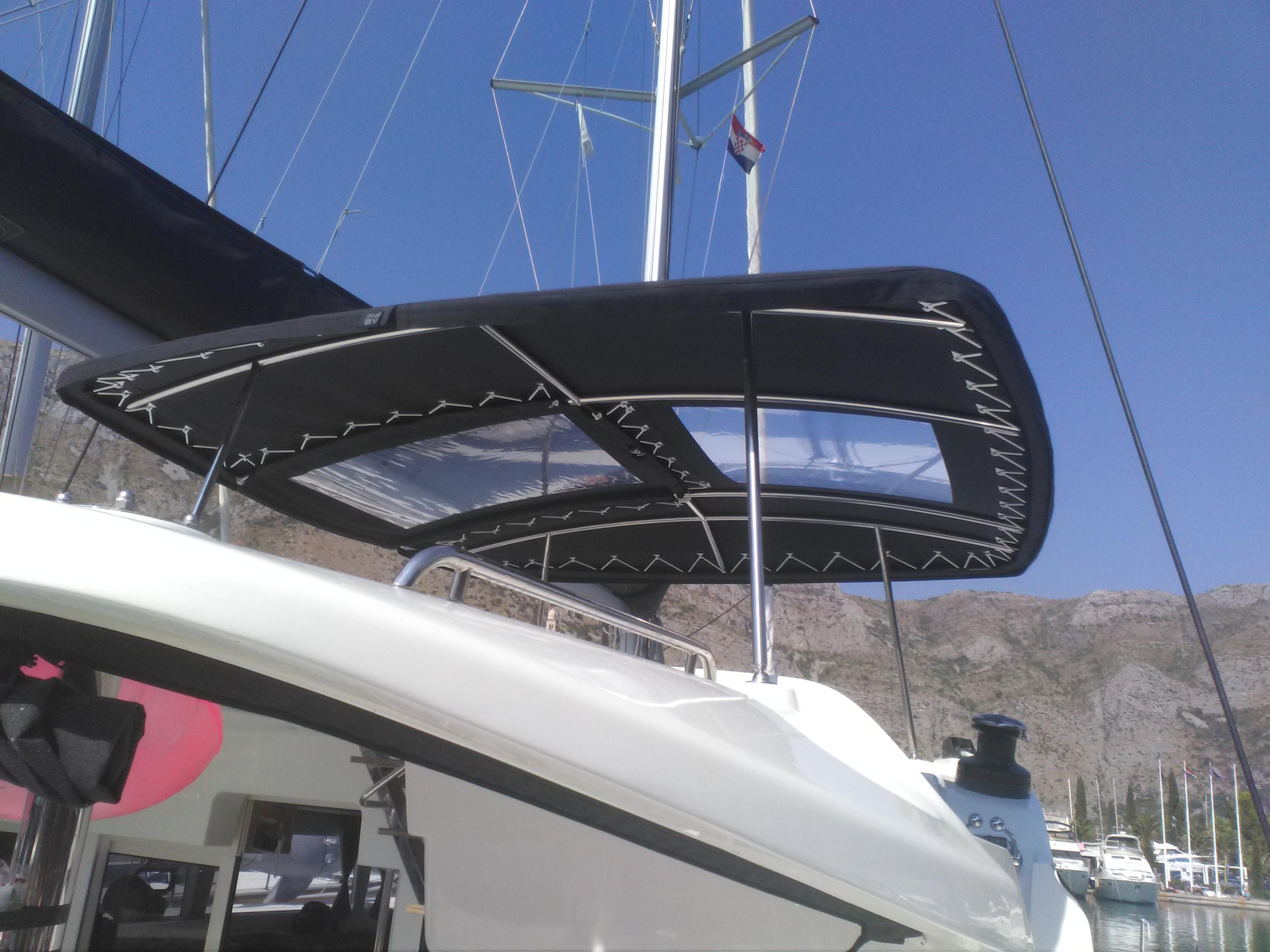 Lagoon 450 SporTop — photo 30