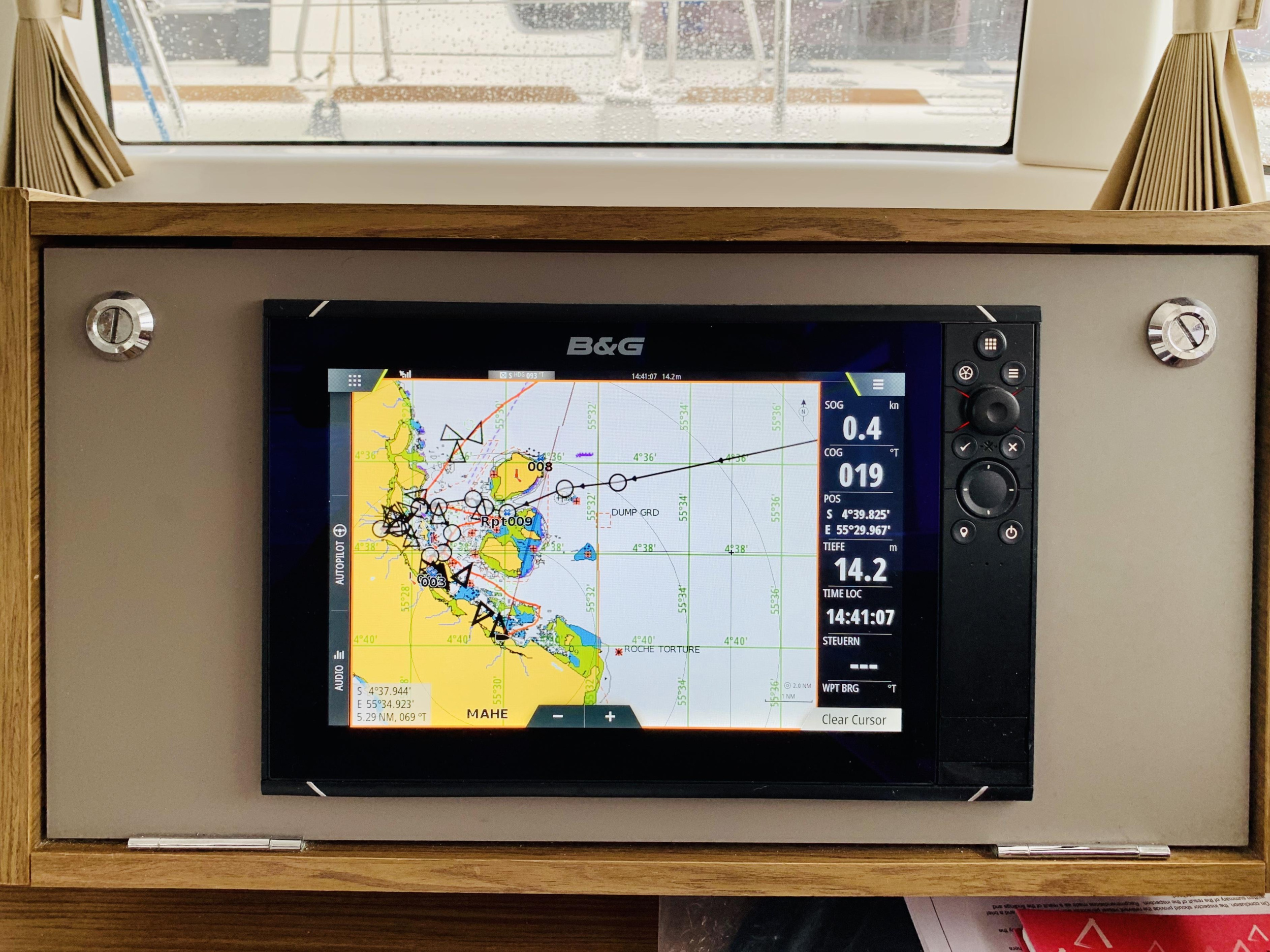 Lagoon 40 — photo 16