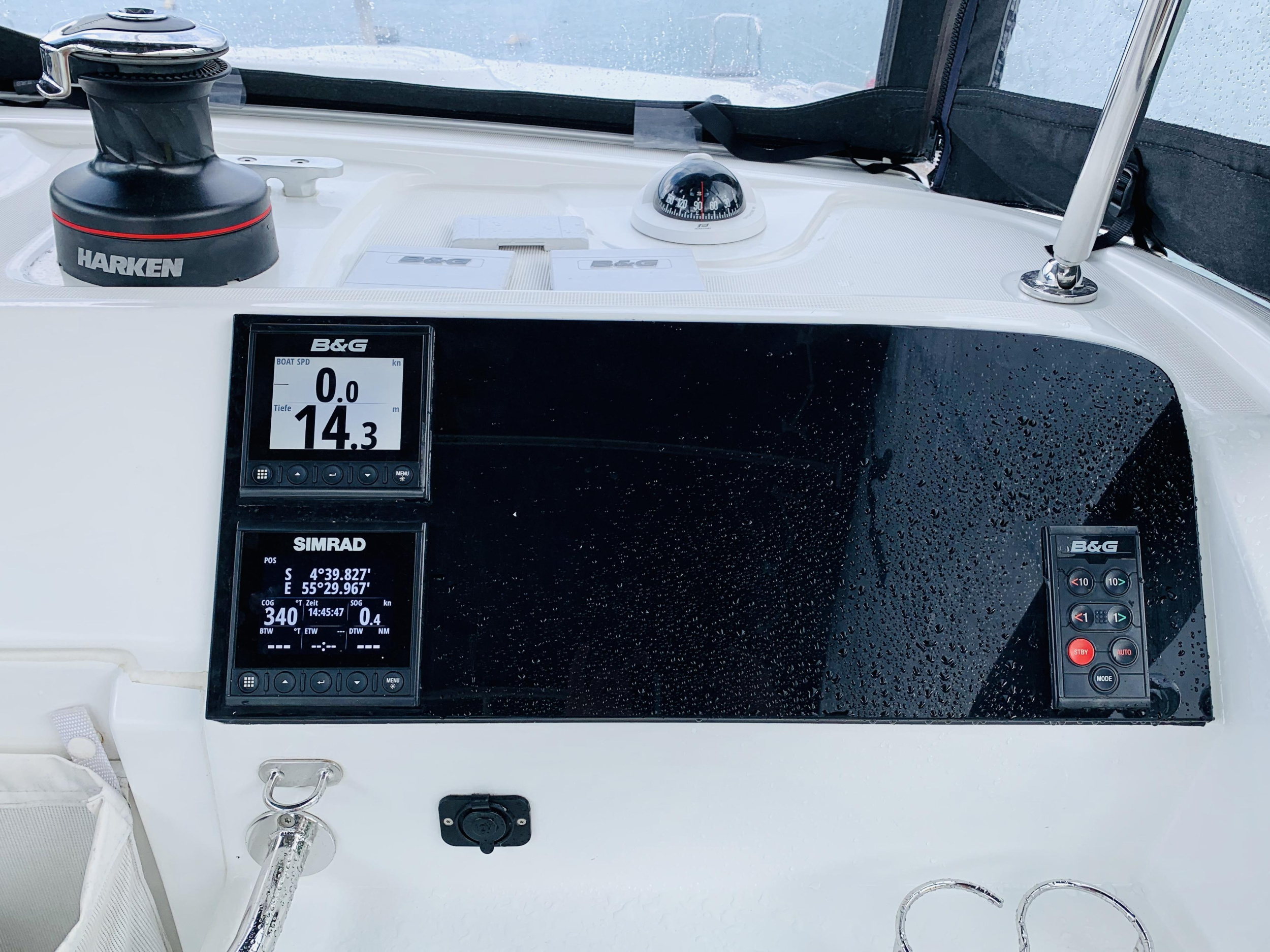Lagoon 40 — photo 7