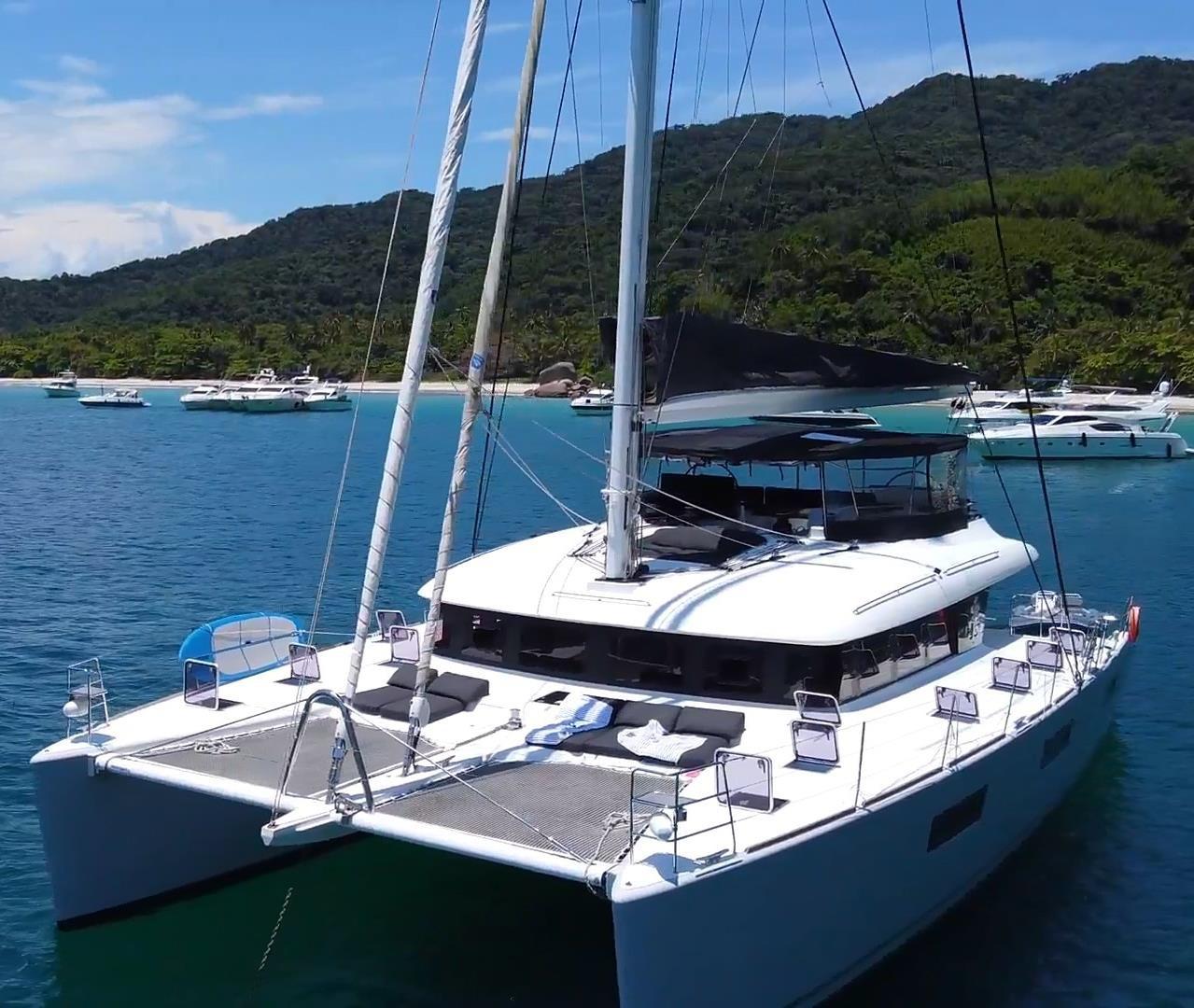 Lagoon 620 — photo 7