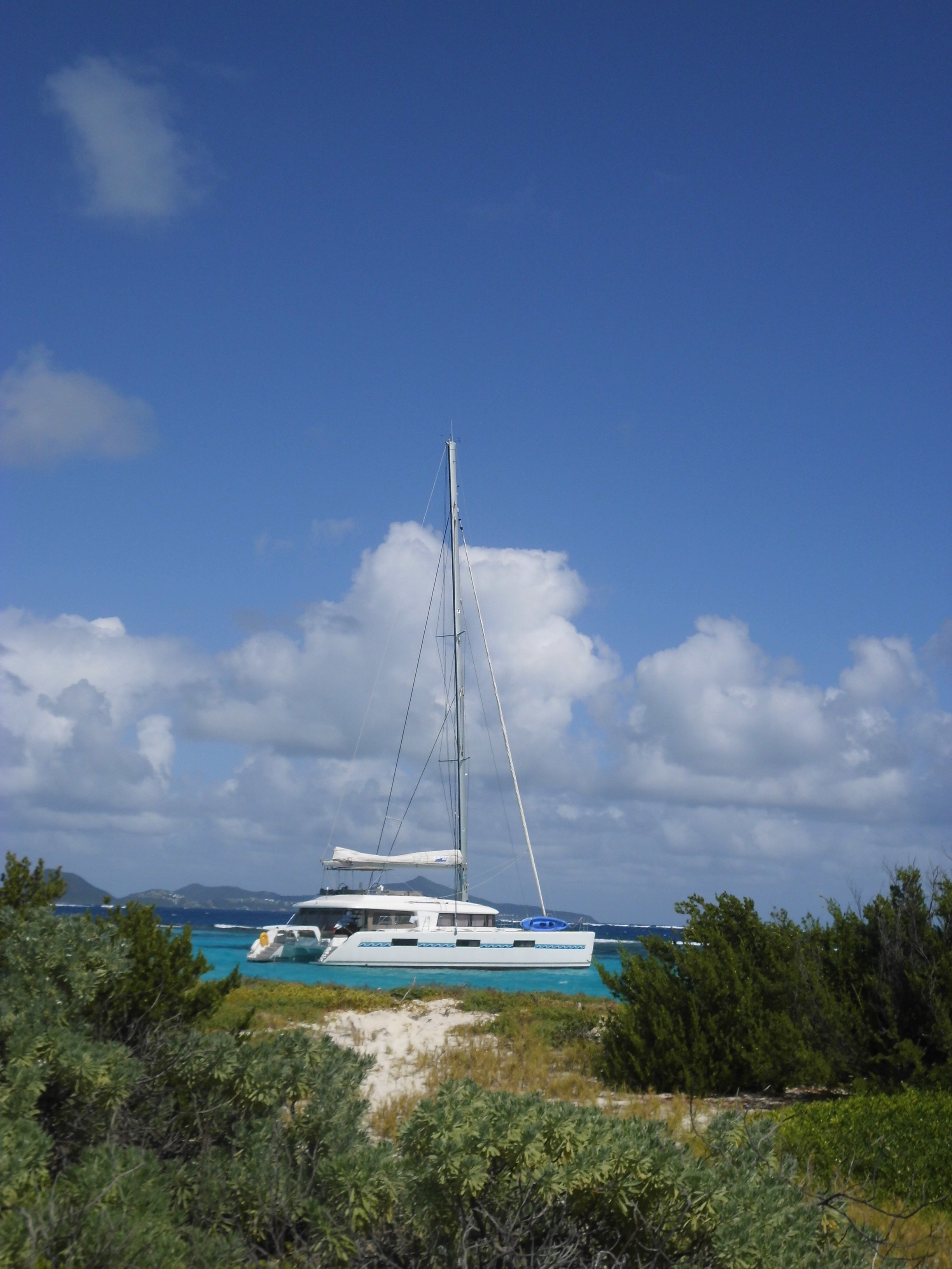Lagoon 620 — photo 6