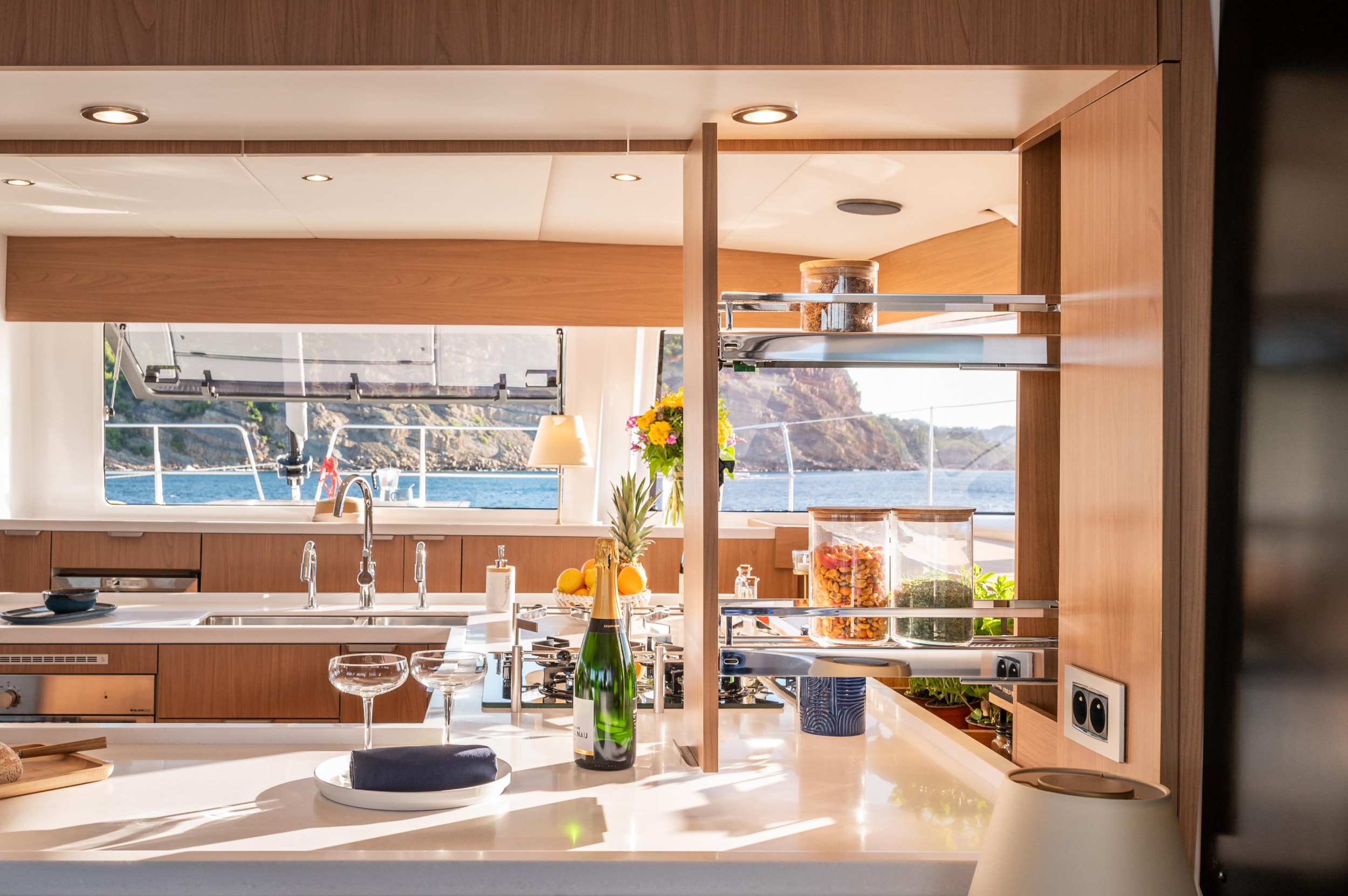 Bali 5.8 (4 cabins) — photo 24