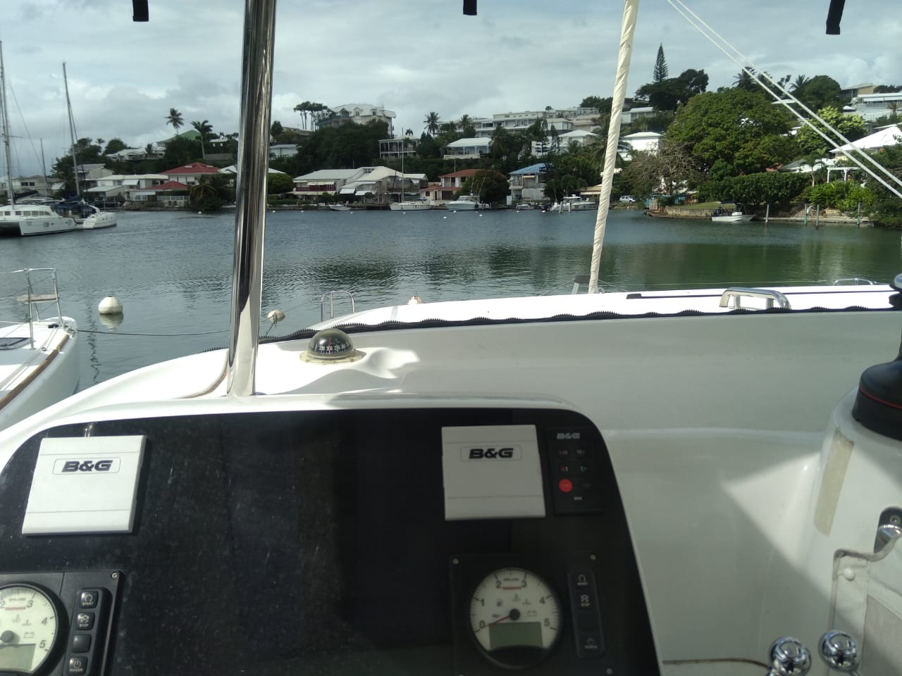 Lagoon 42 — photo 11