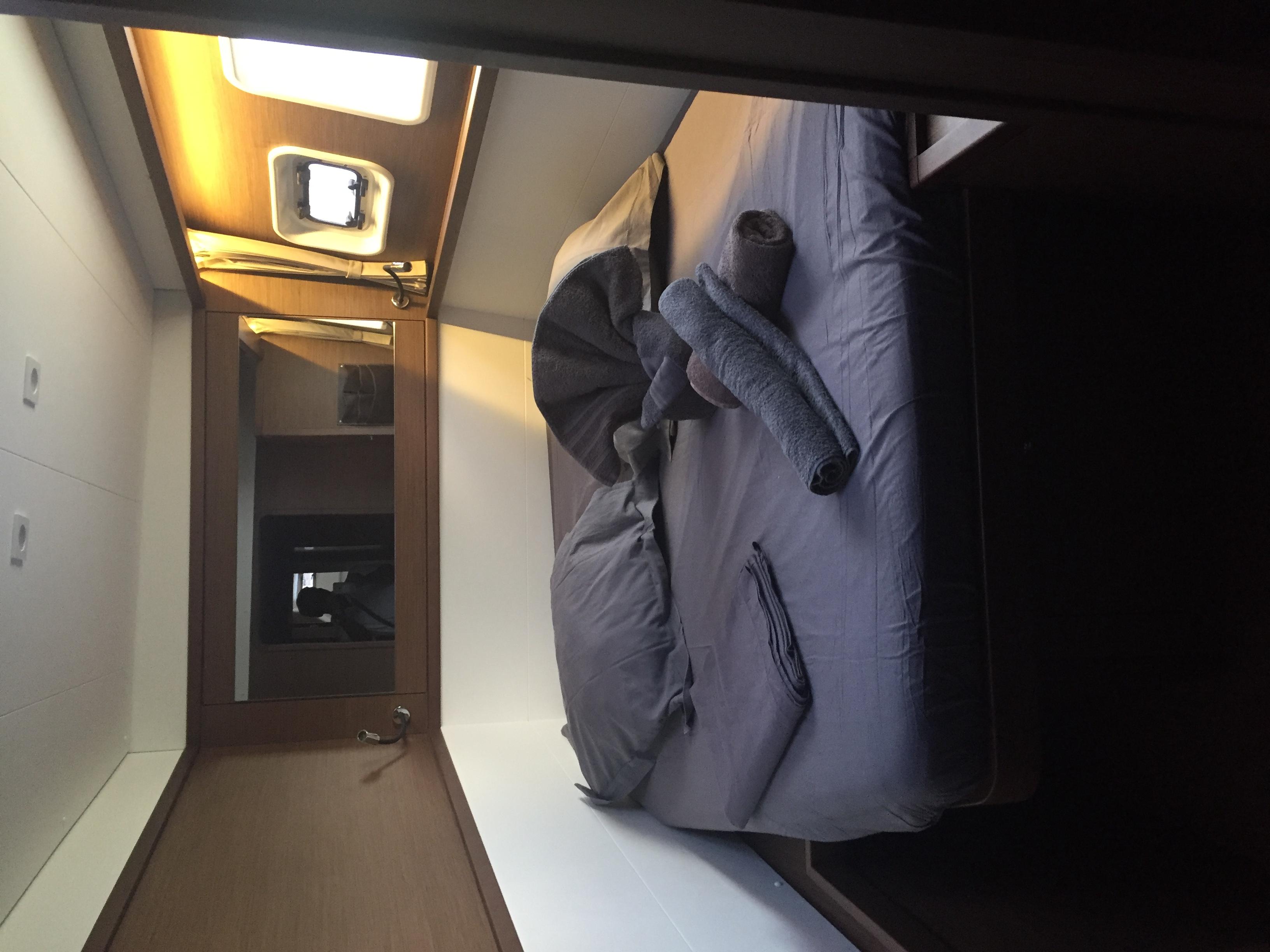 Lagoon 450 SporTop — photo 18