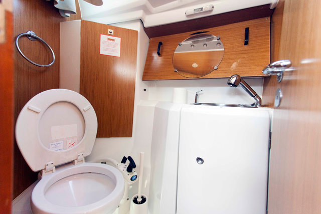 Sun Odyssey 36i — photo 3