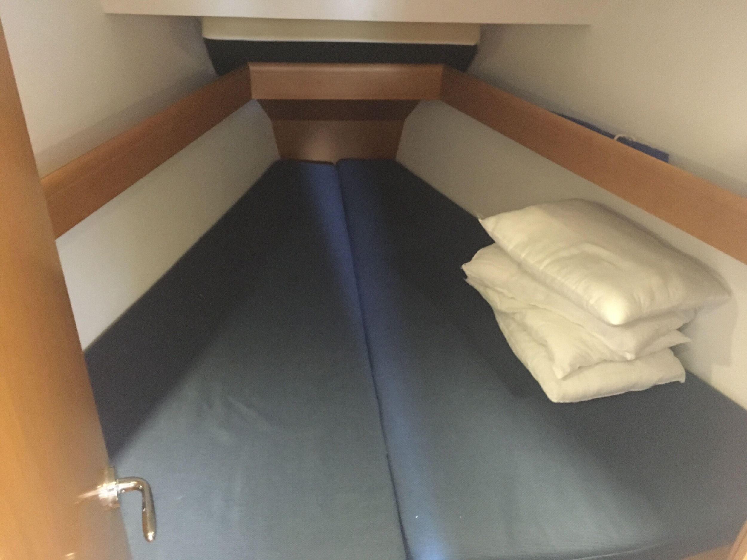 Sun Odyssey 36i — photo 9