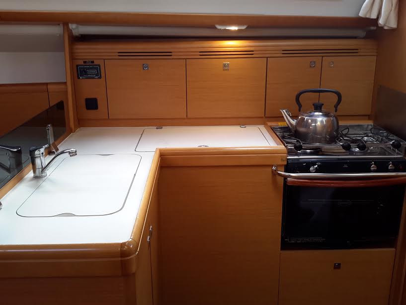 Sun Odyssey 36i — photo 11