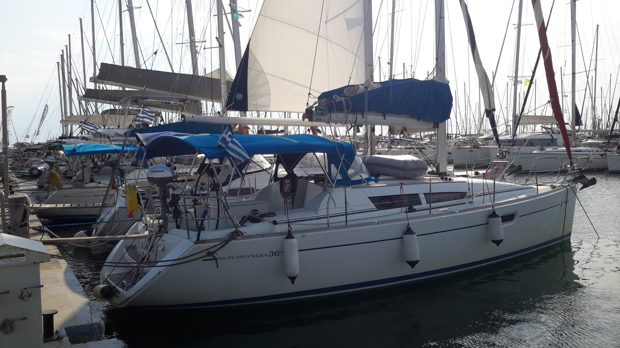 Sun Odyssey 36i — photo 8