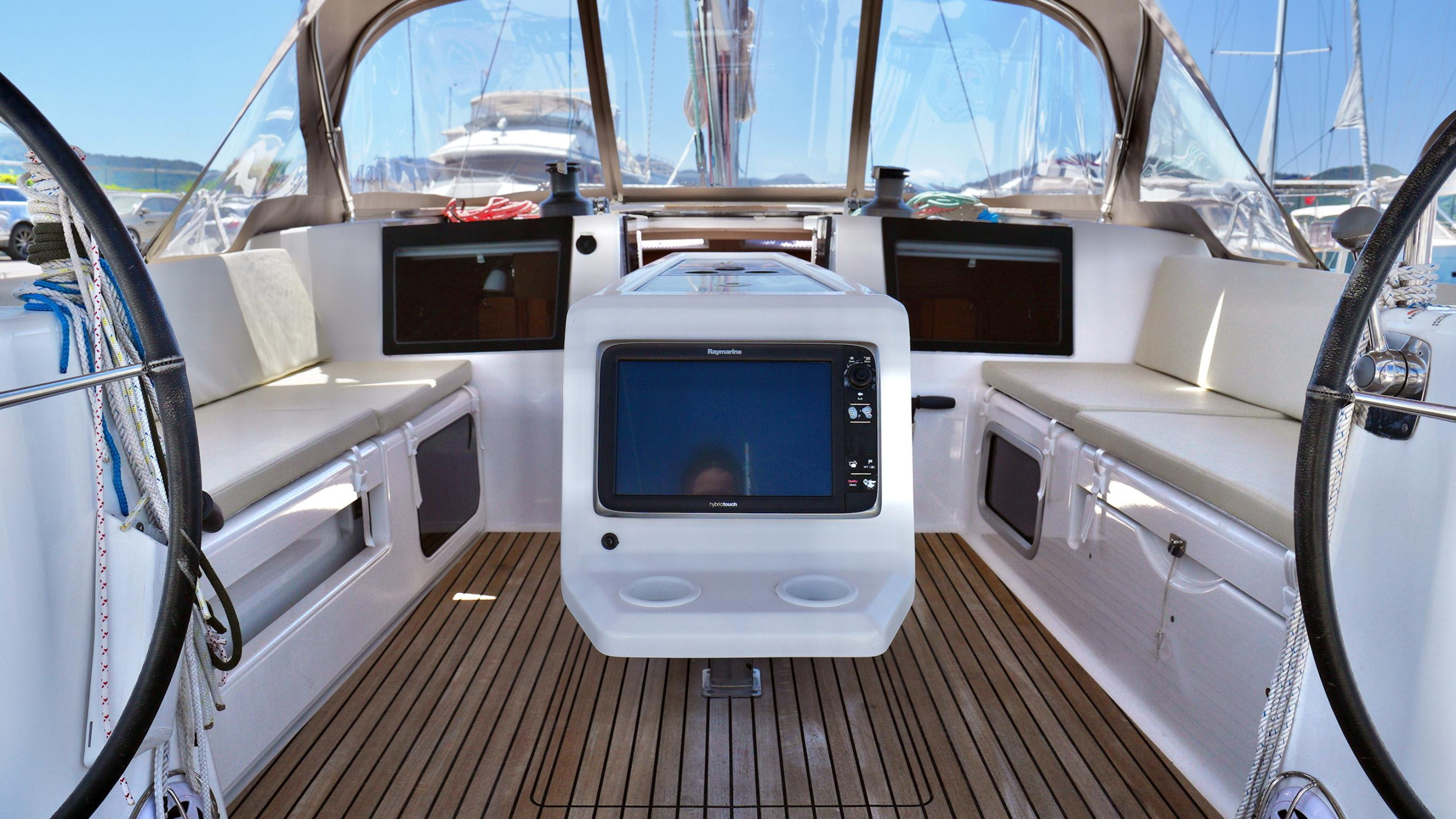 Dufour 460 Grand Large — photo 19