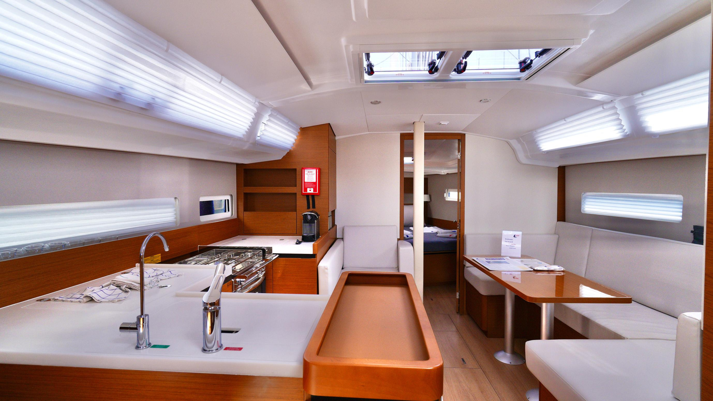 Sun Odyssey 410 — photo 16