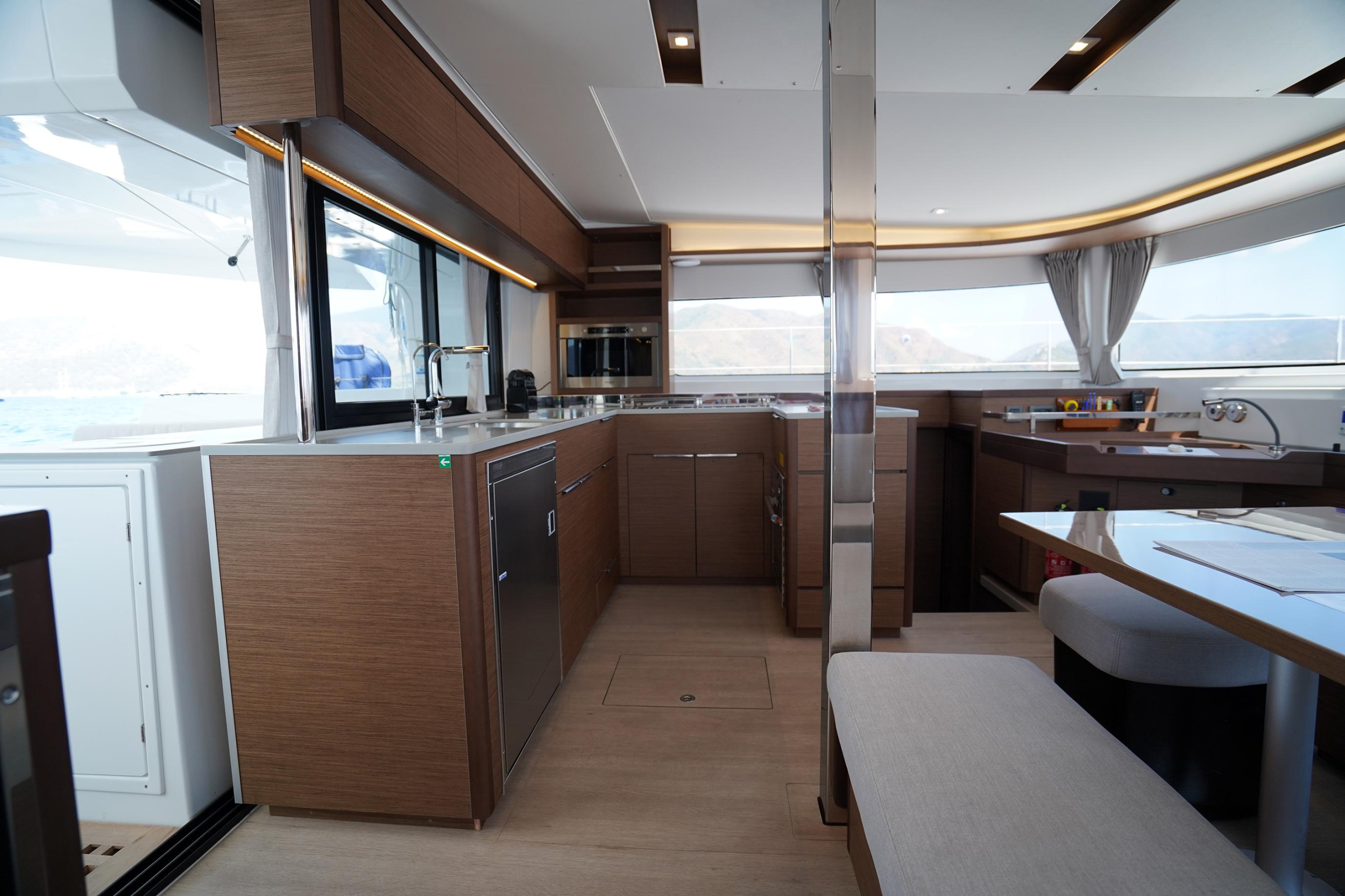 Lagoon 46 — photo 24