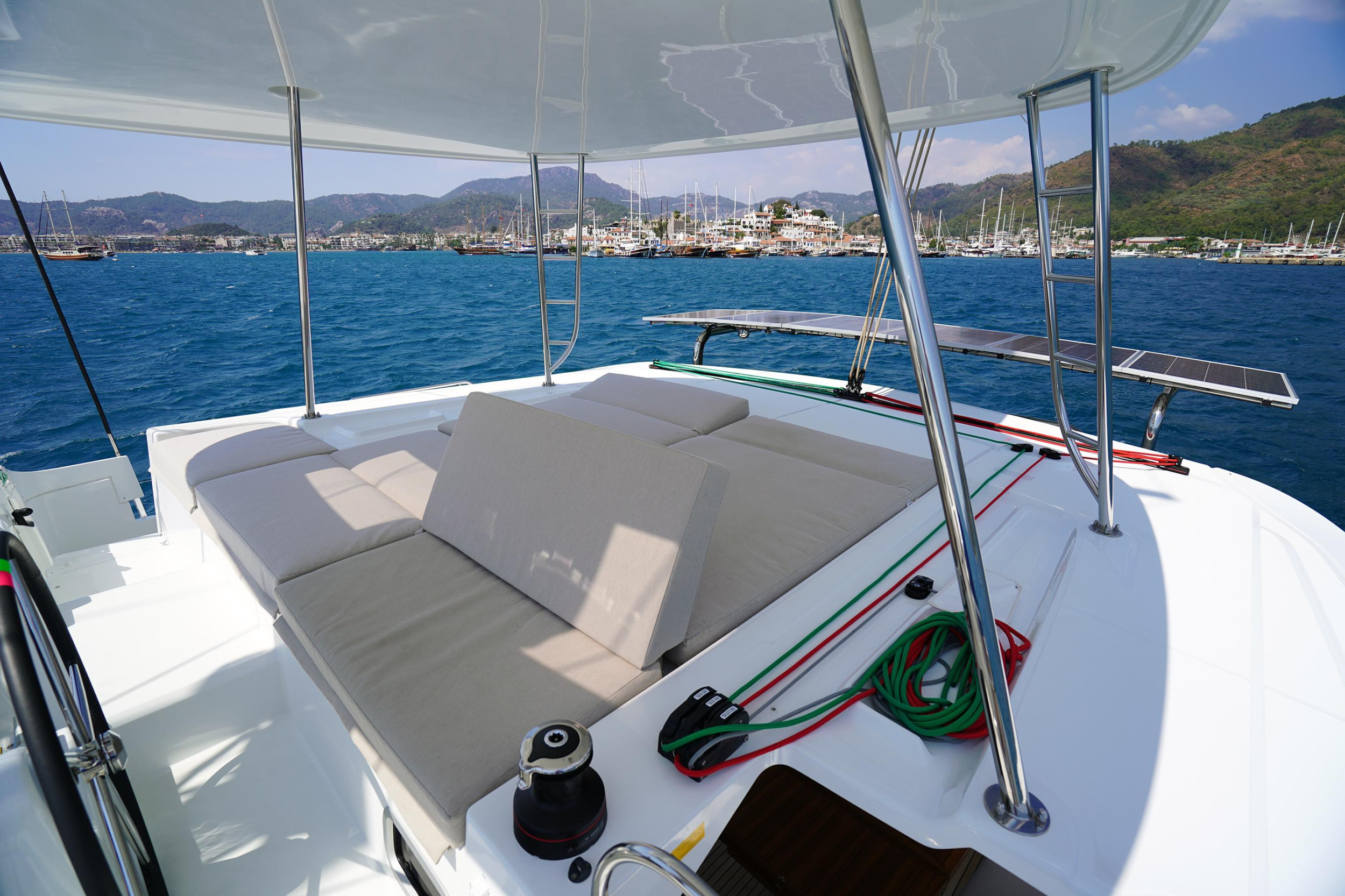 Lagoon 46 — photo 25