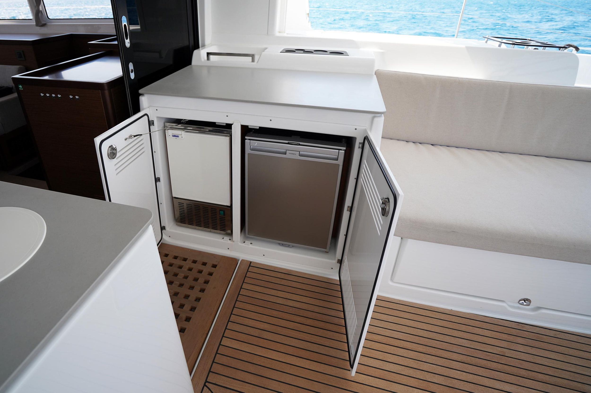 Lagoon 46 — photo 23