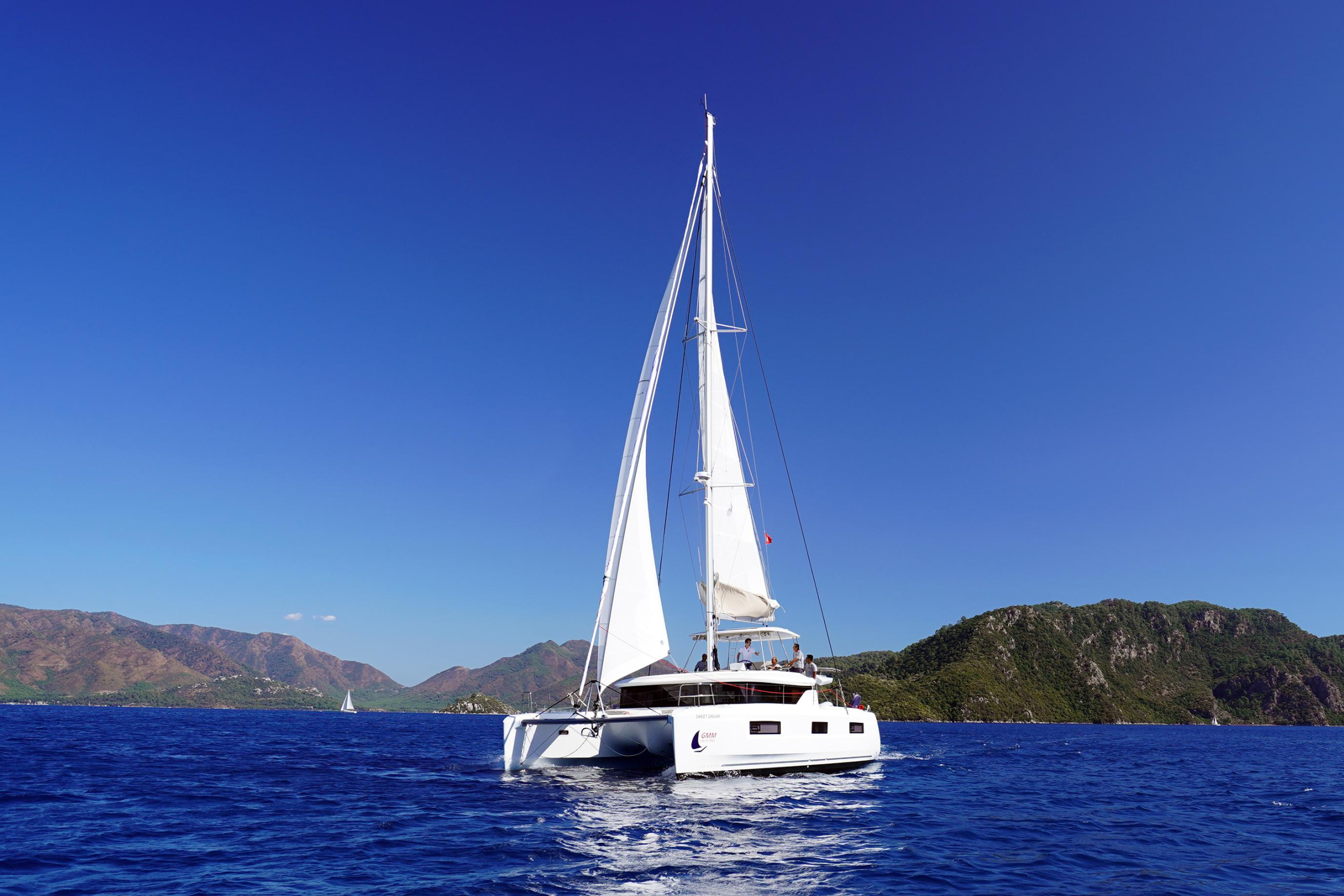 Lagoon 46 — photo 11