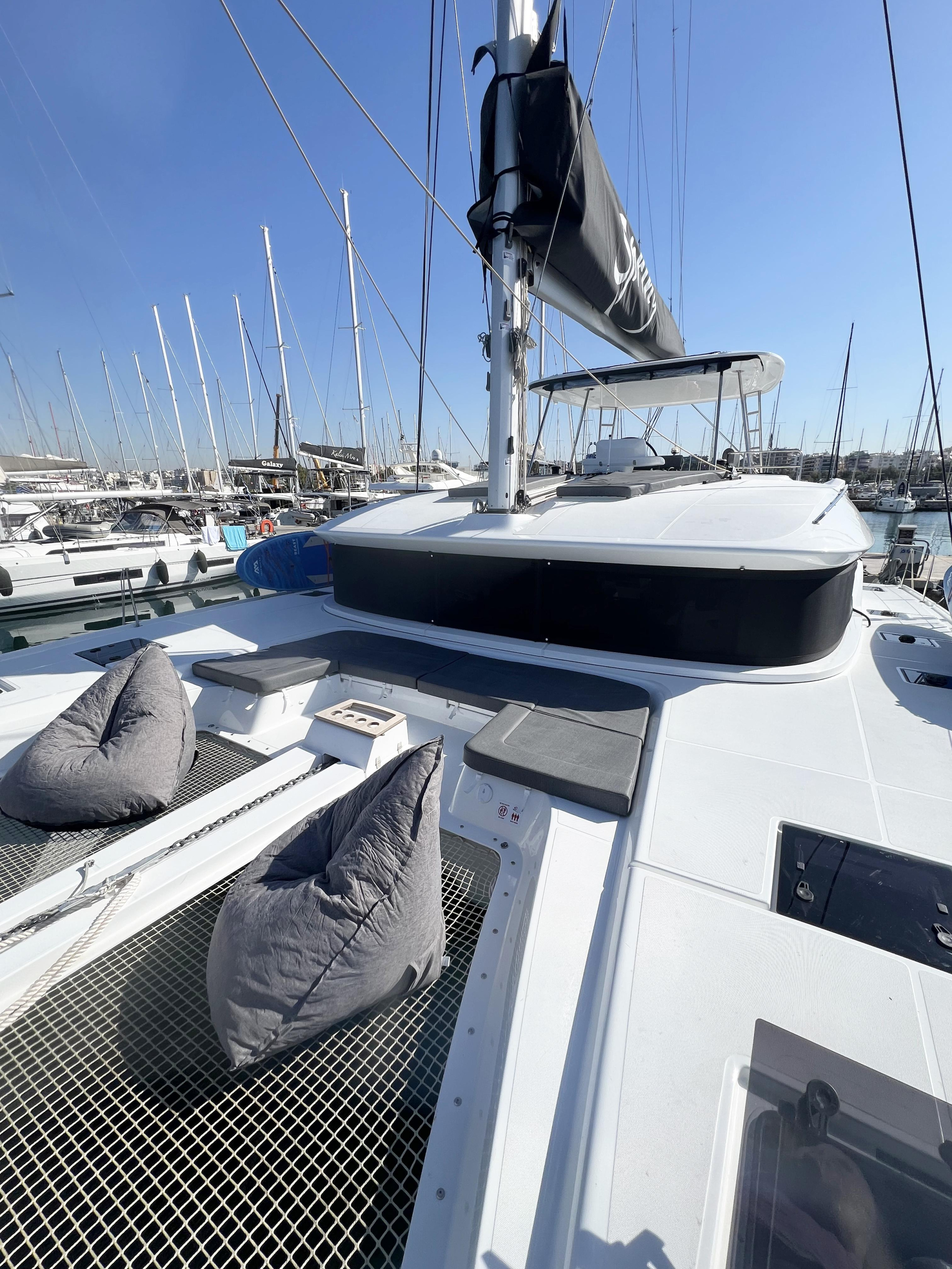 Lagoon 51 — photo 9