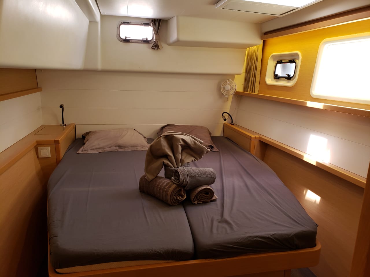 Lagoon 450 SporTop — photo 28