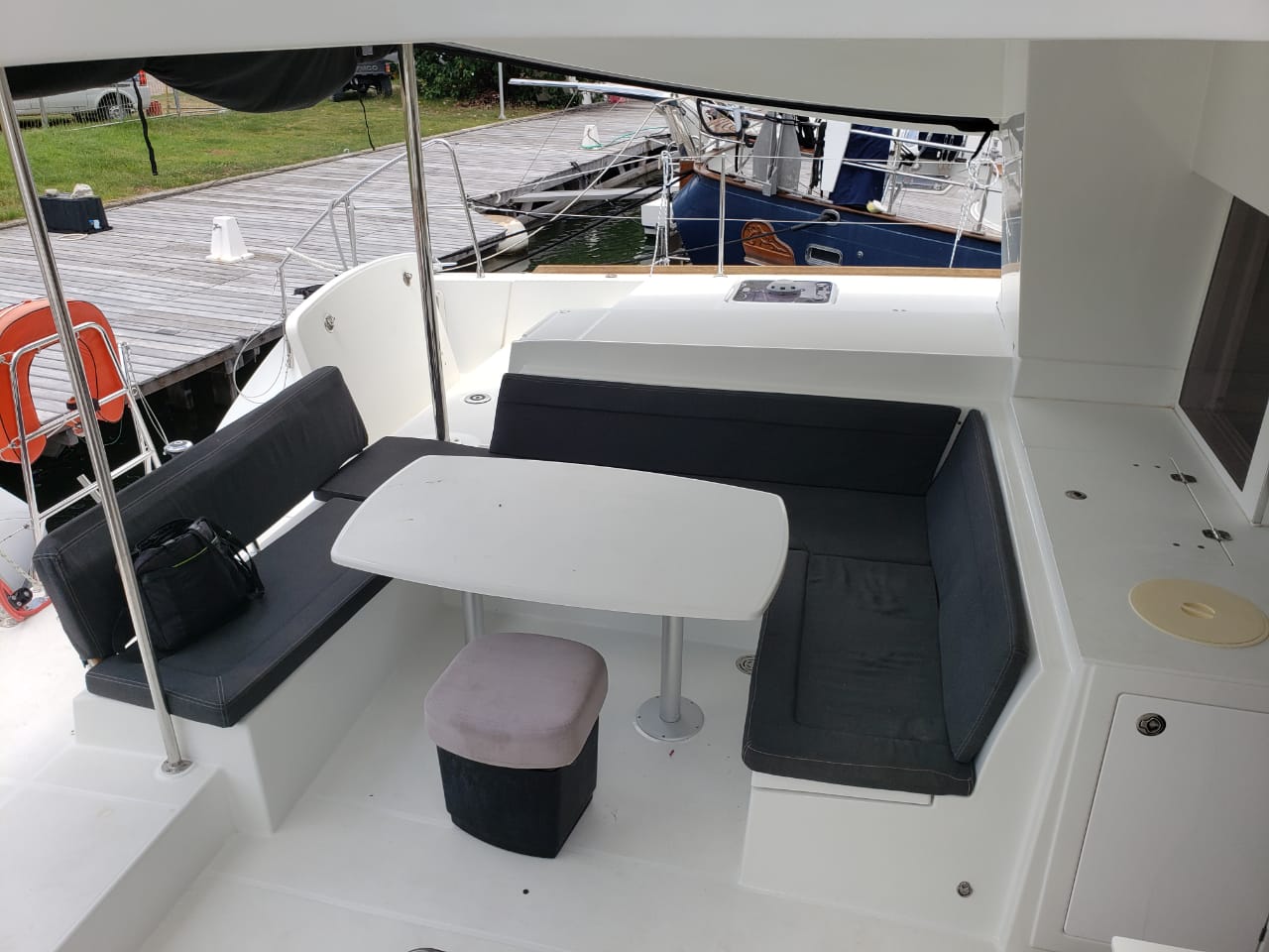Lagoon 450 SporTop — photo 27