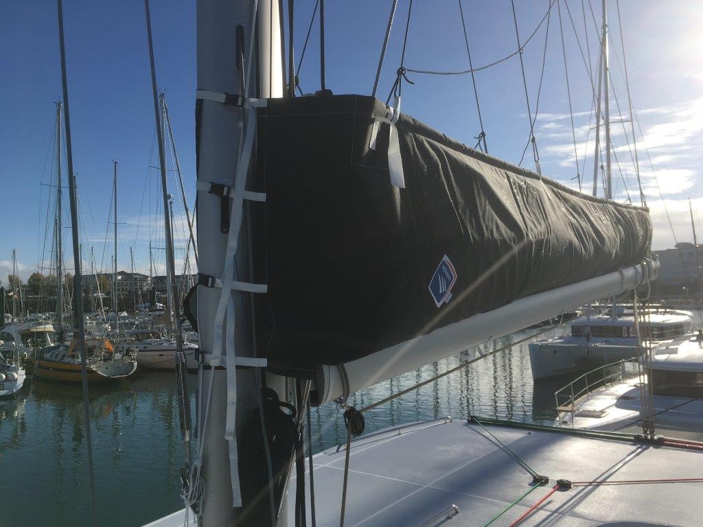 Lagoon 42 — photo 9