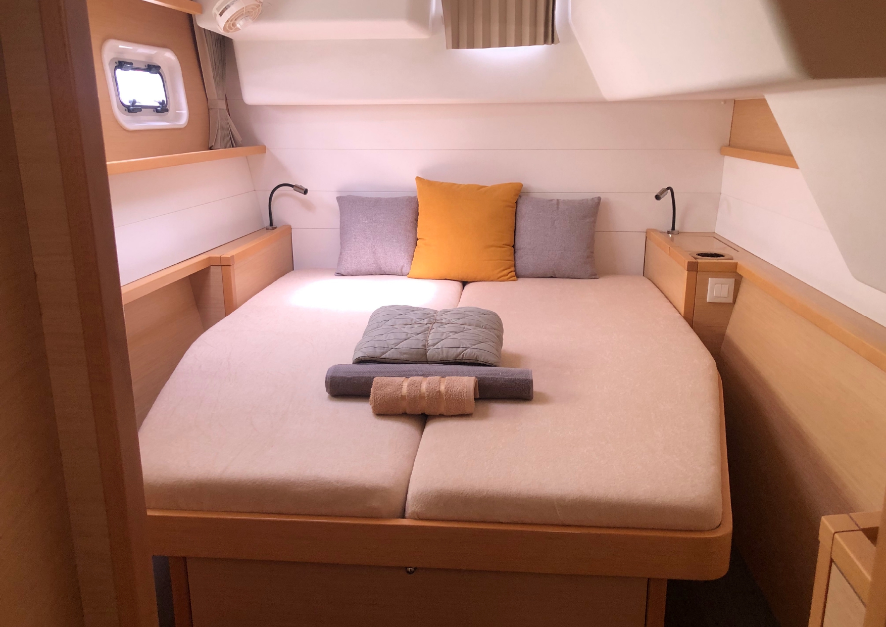 Lagoon 450 F — photo 14