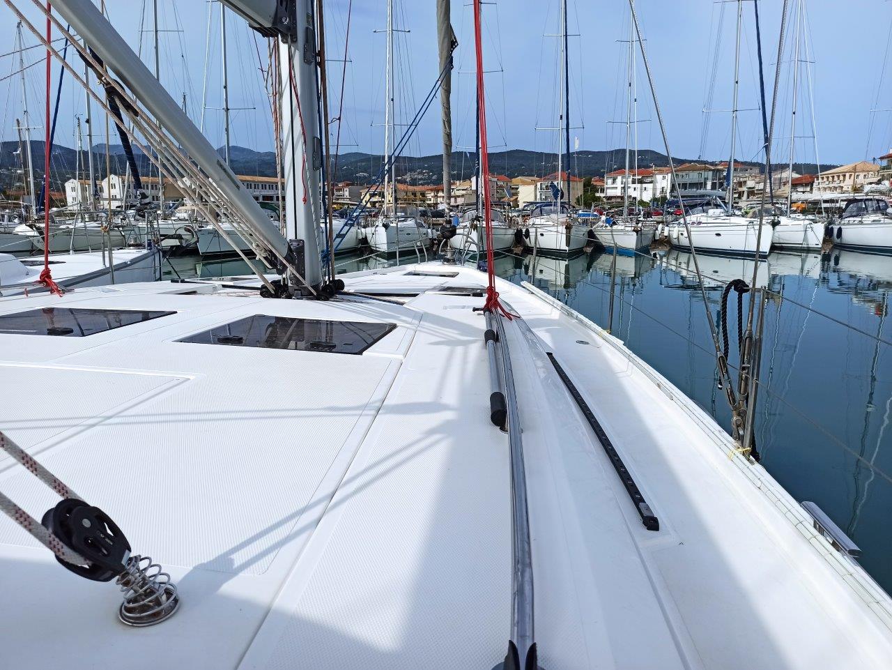 Bavaria C45 — photo 6