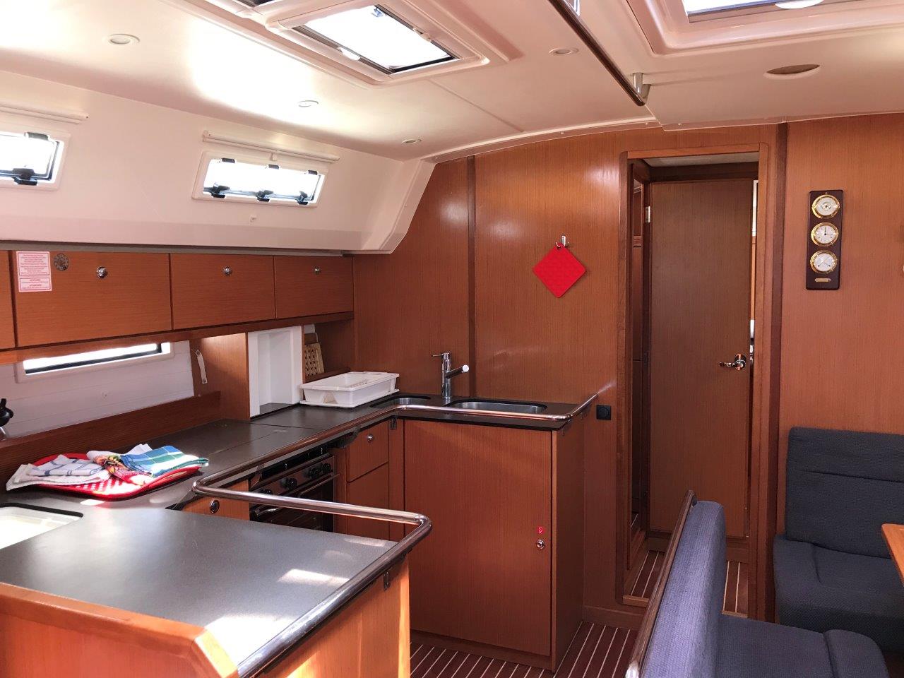 Bavaria 50 Cruiser — photo 9