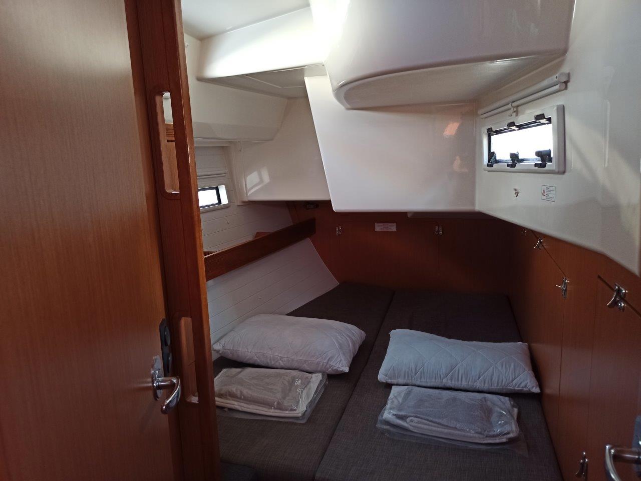 Bavaria 45 Cruiser — photo 33
