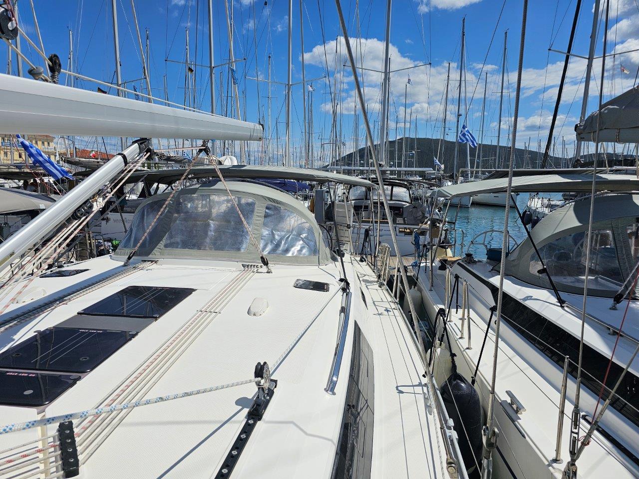 Bavaria 51 Cruiser — photo 37