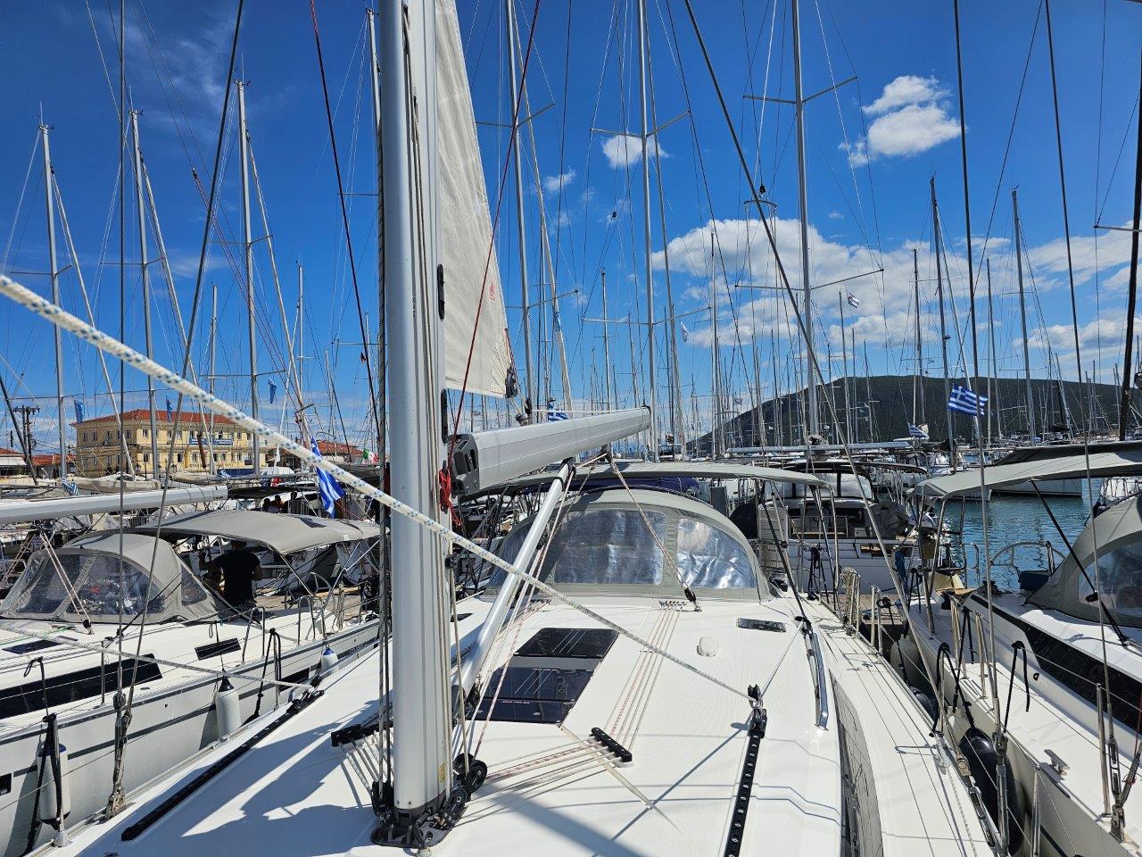Bavaria 51 Cruiser — photo 9
