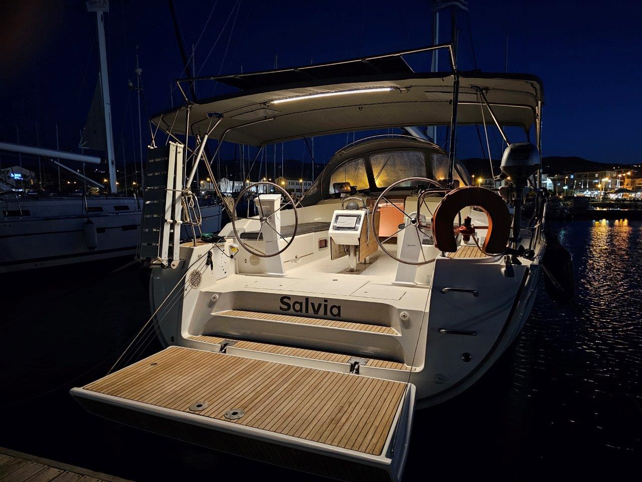 Bavaria 51 Cruiser — photo 14