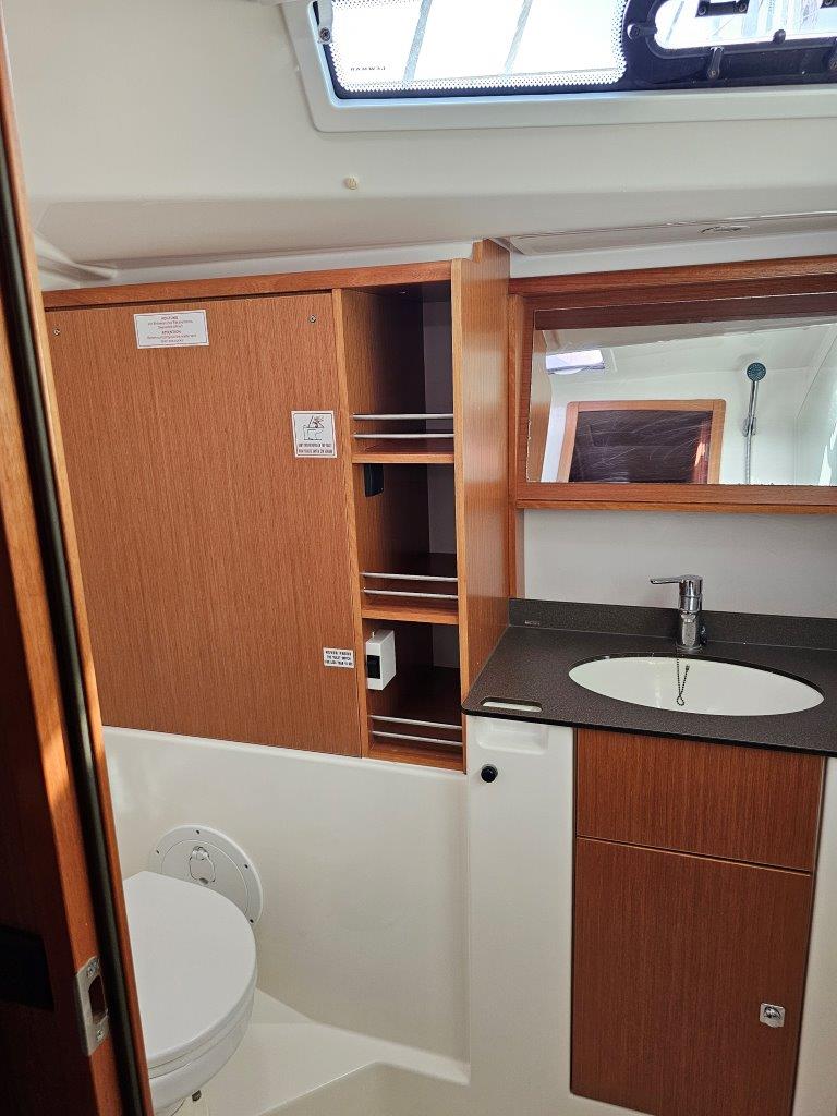 Bavaria 51 Cruiser — photo 30