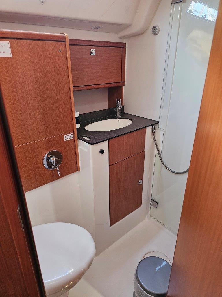 Bavaria 51 Cruiser — photo 42