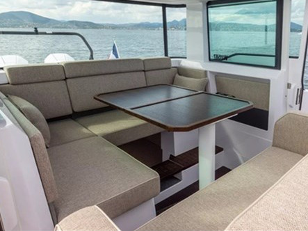 Axopar 37 XC Cross Cabin — photo 5