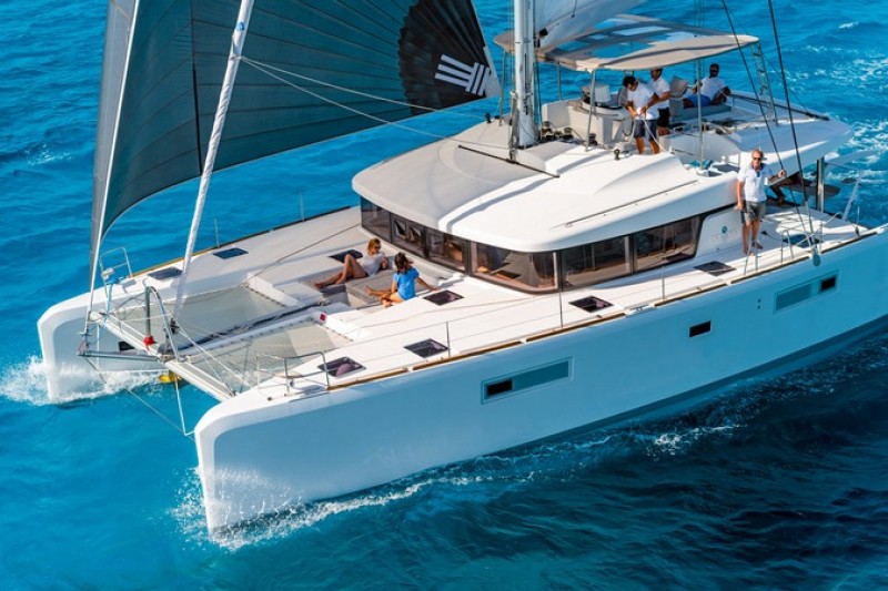 Lagoon 52F — photo 10