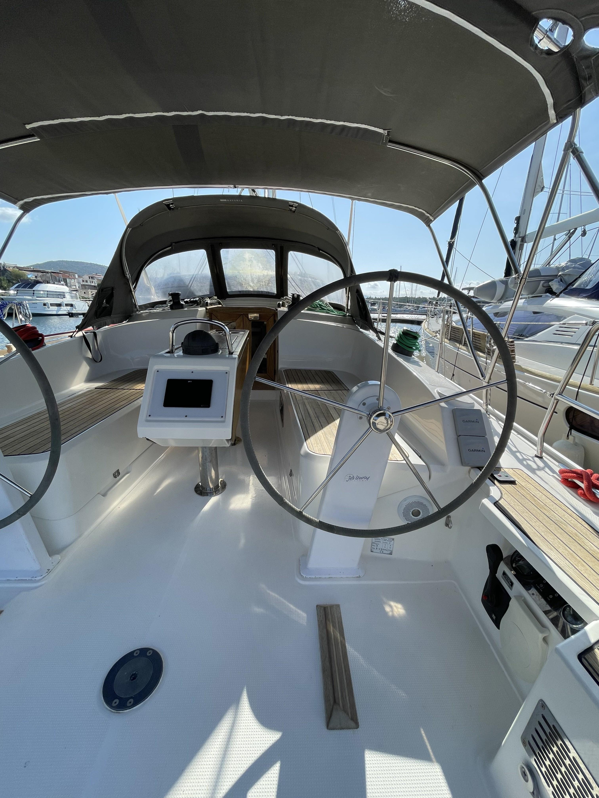 Bavaria 37 — photo 5