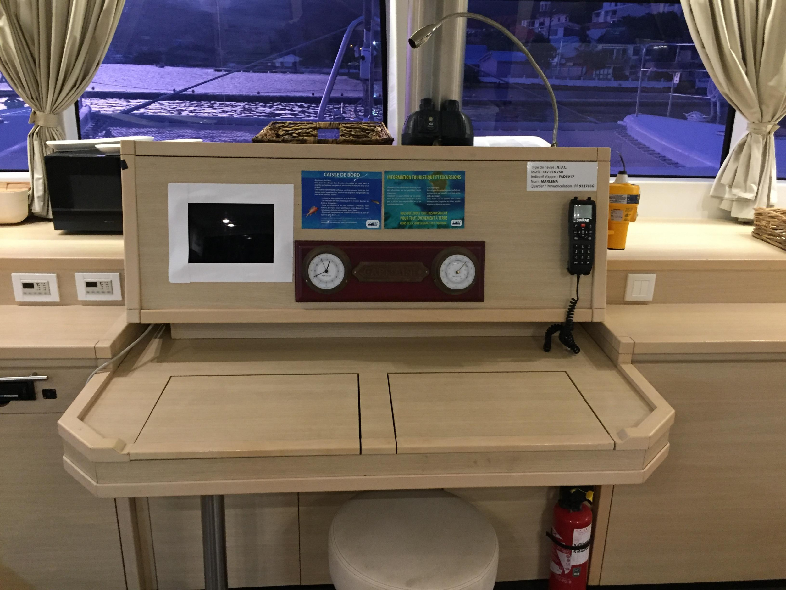 Lagoon 620 — photo 11
