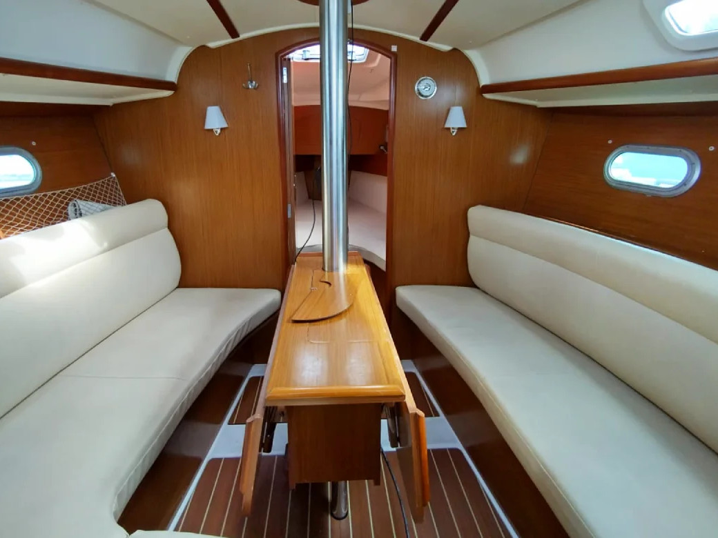 Sun Odyssey 32i — photo 5