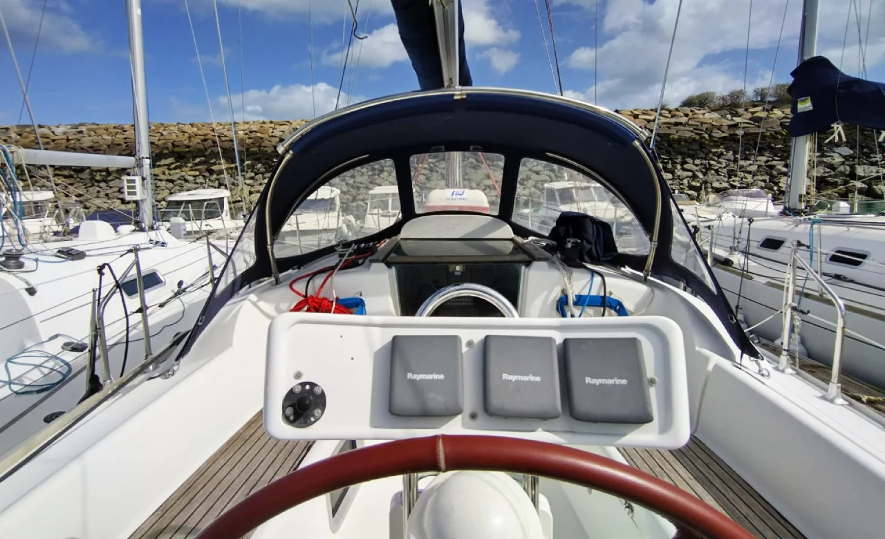 Sun Odyssey 32i — photo 4