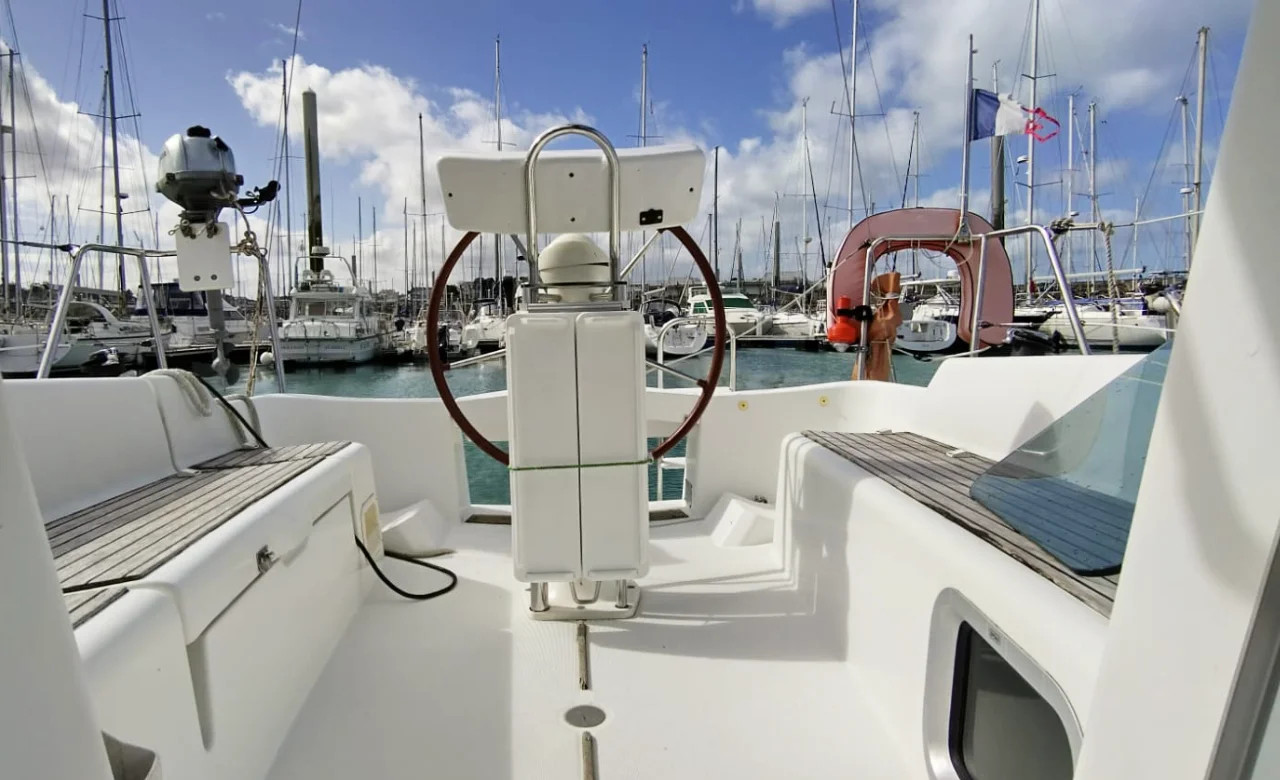 Sun Odyssey 32i — photo 8