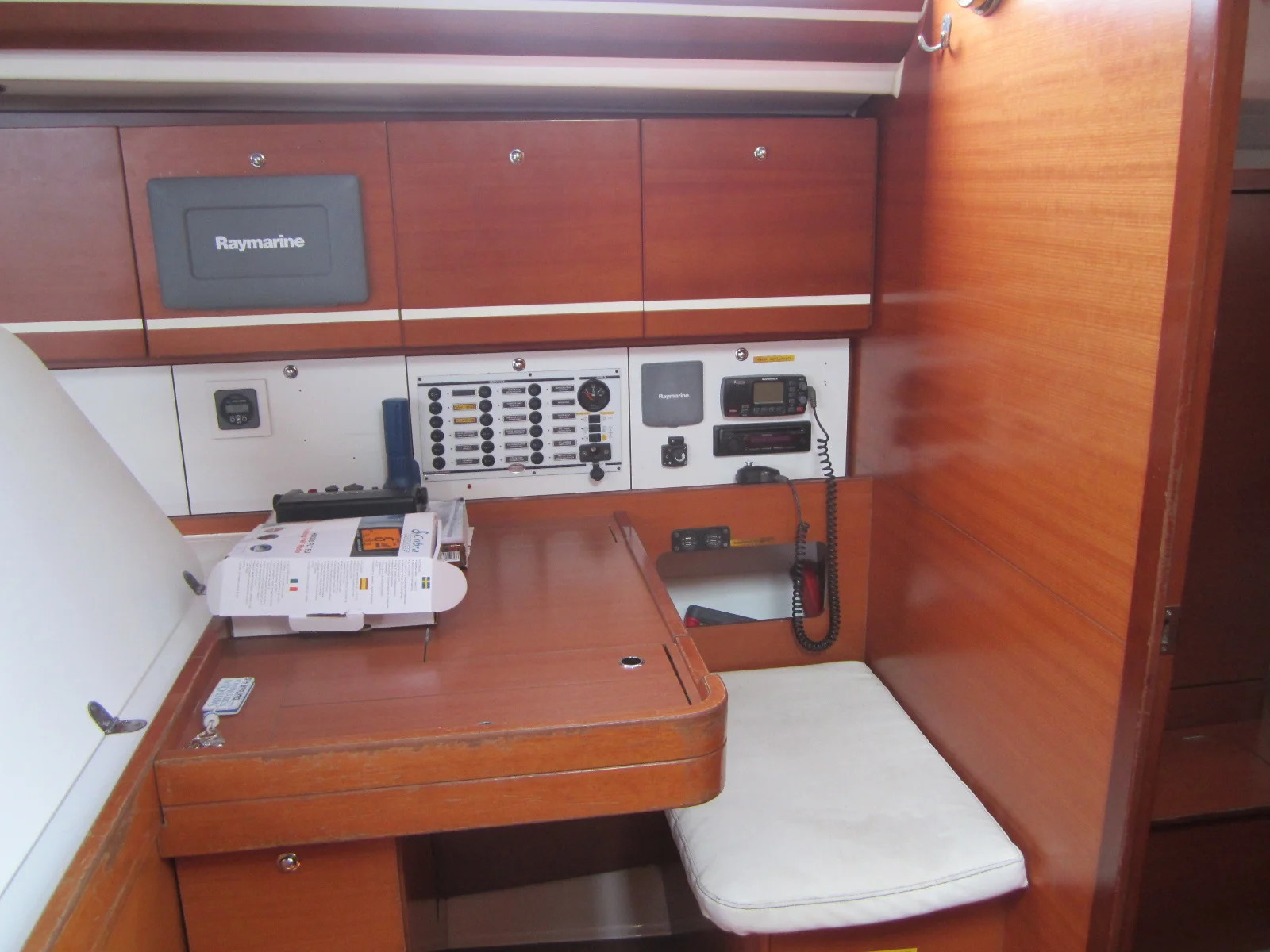 Dufour 445 "Grand Large" — photo 7
