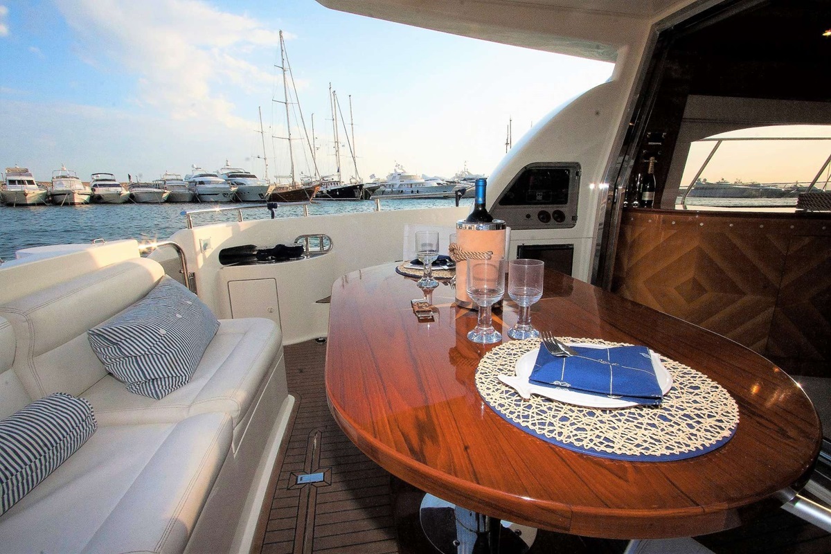 Azimut 58 — photo 12