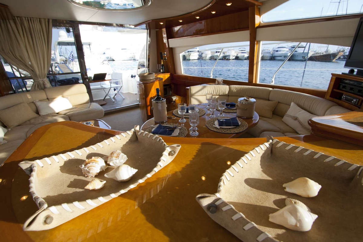 Azimut 58 — photo 13