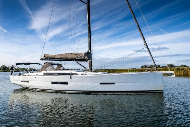 Dufour 56 Exclusive 250 L — photo 6