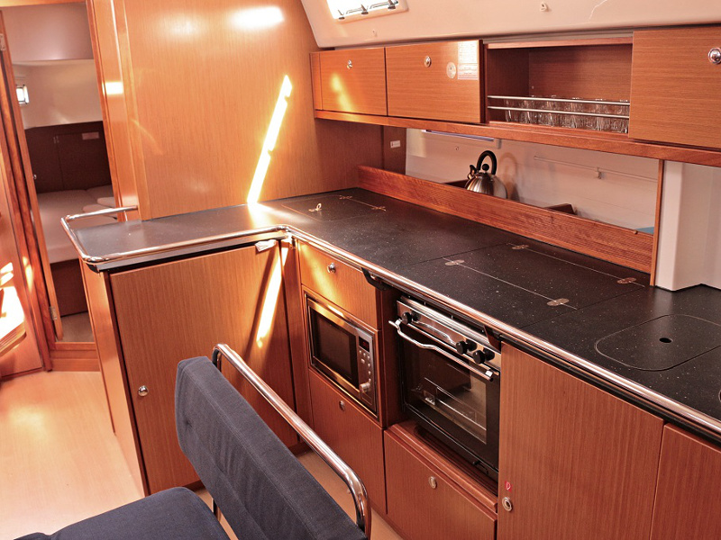BAVARIA C 45 BT — photo 7